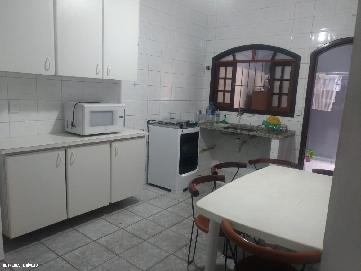 Casa à venda com 3 quartos, 313m² - Foto 26