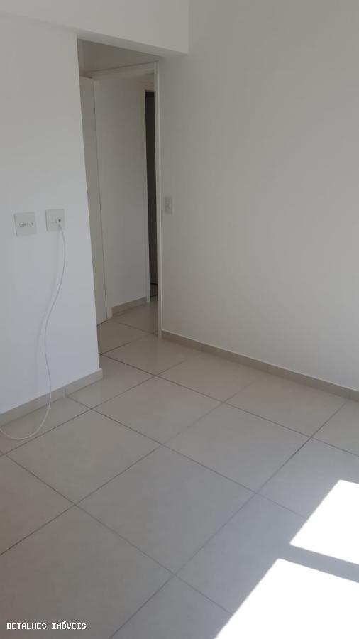 Apartamento para alugar com 2 quartos, 82m² - Foto 7