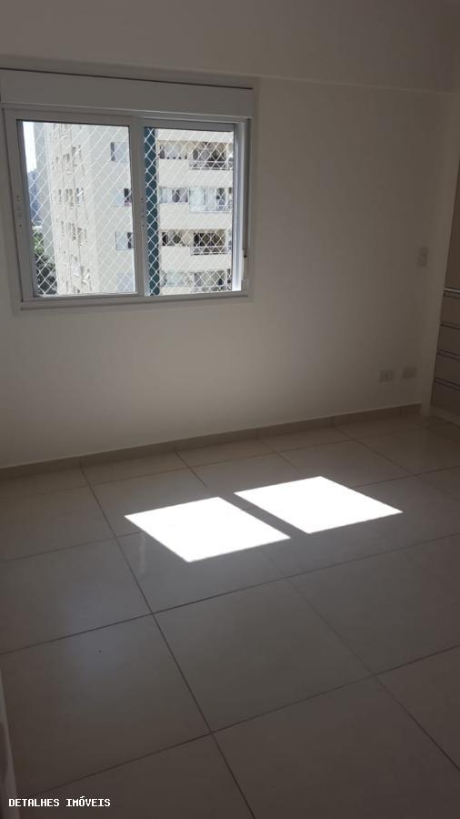 Apartamento para alugar com 2 quartos, 82m² - Foto 15