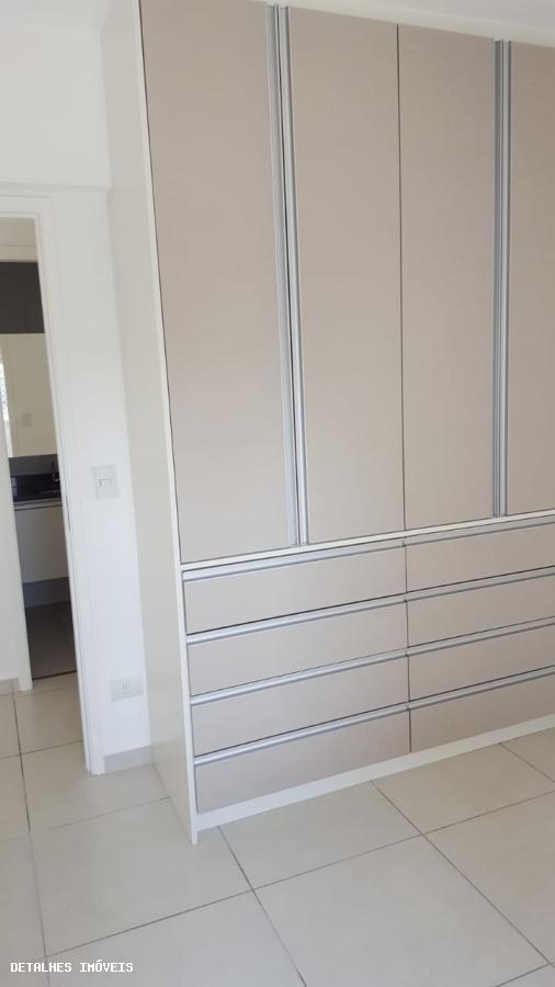 Apartamento para alugar com 2 quartos, 82m² - Foto 21