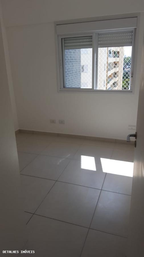 Apartamento para alugar com 2 quartos, 82m² - Foto 22