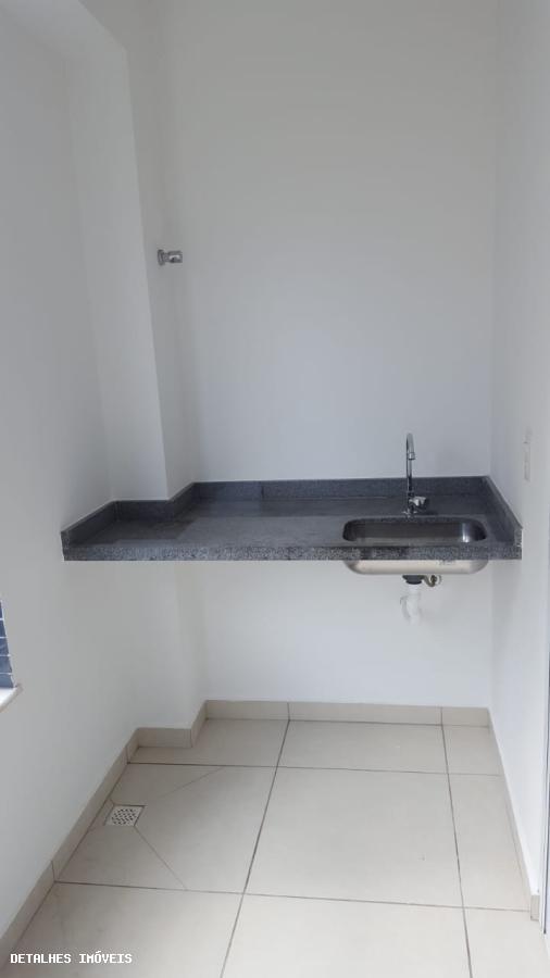 Apartamento para alugar com 2 quartos, 82m² - Foto 8