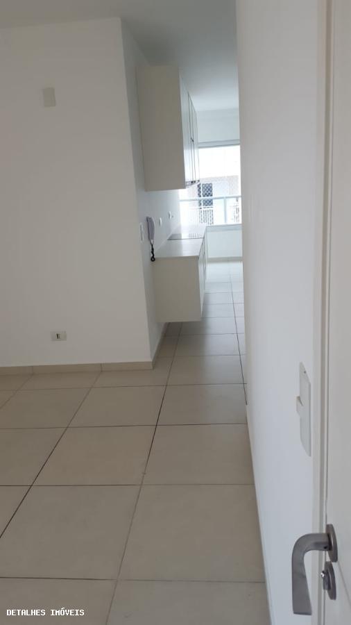 Apartamento para alugar com 2 quartos, 82m² - Foto 33