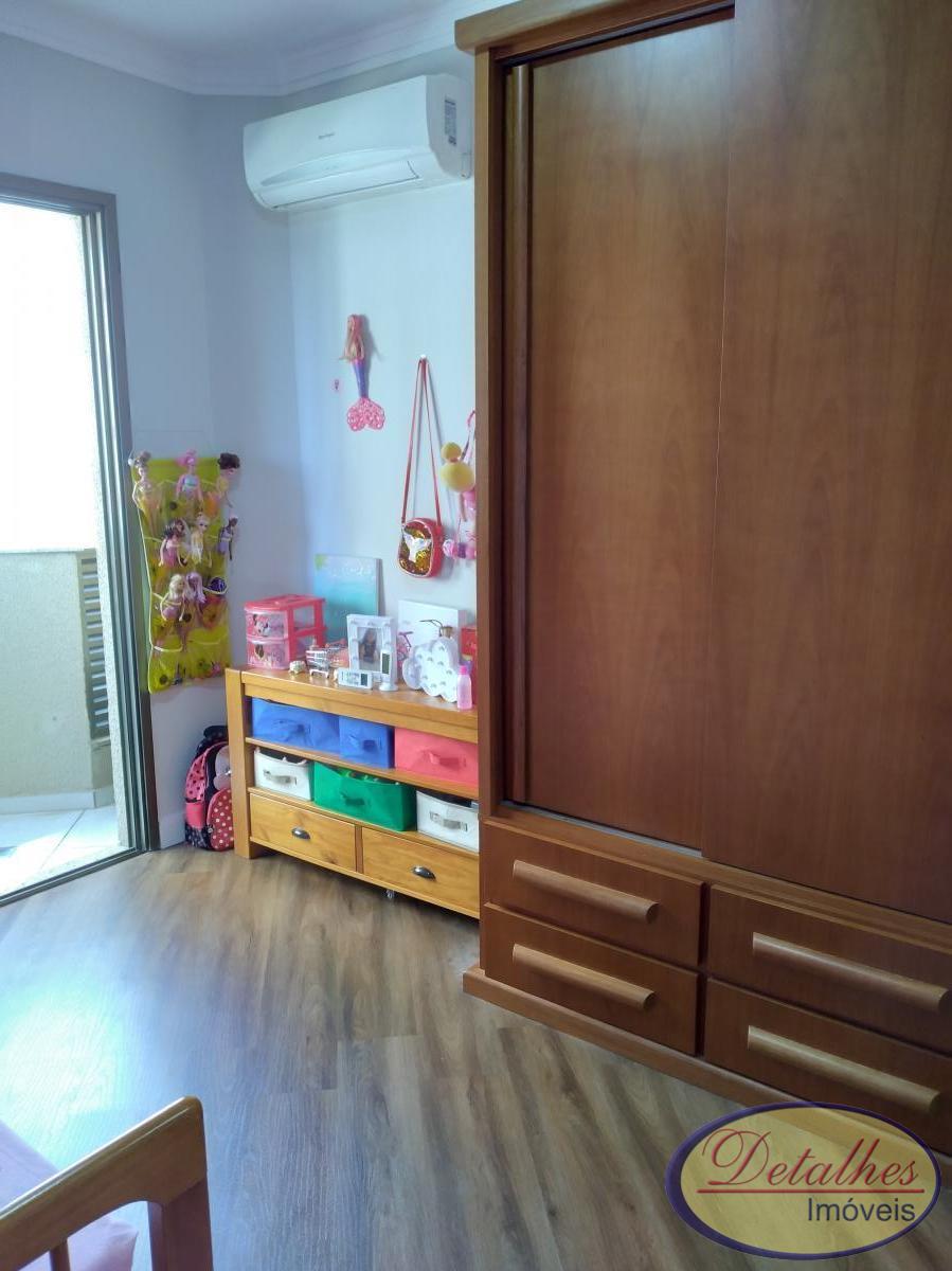 Apartamento à venda com 4 quartos, 220m² - Foto 13