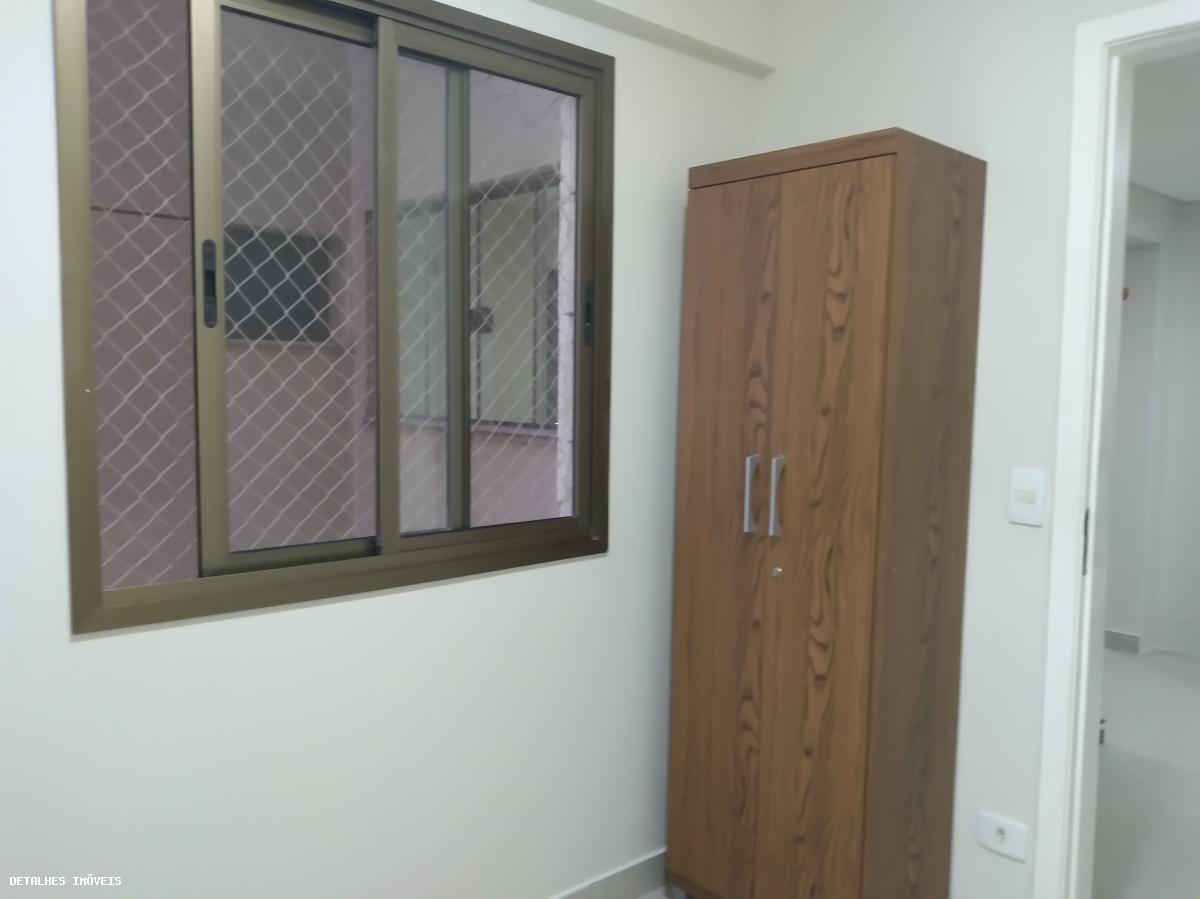 Apartamento à venda com 4 quartos, 220m² - Foto 40