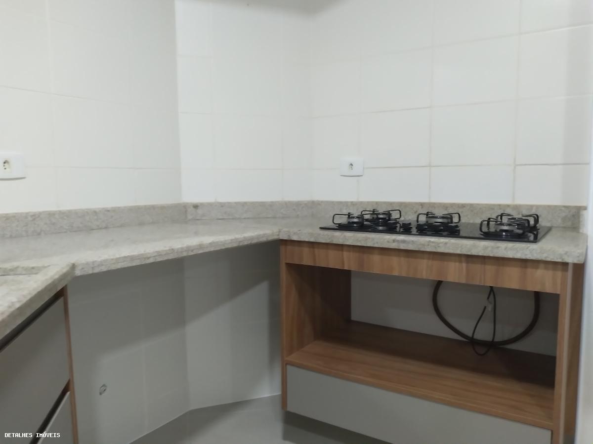 Apartamento à venda com 4 quartos, 220m² - Foto 33