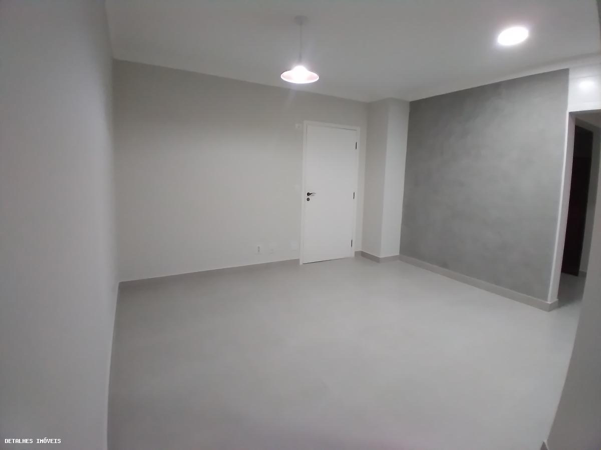 Apartamento à venda com 4 quartos, 220m² - Foto 34