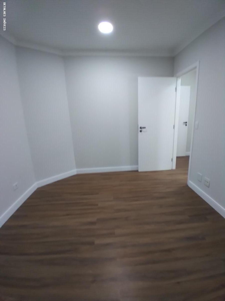 Apartamento à venda com 4 quartos, 220m² - Foto 25