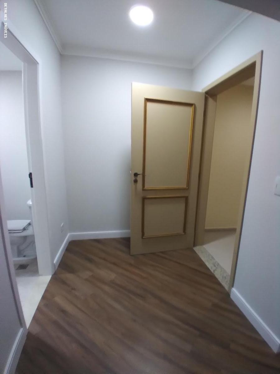 Apartamento à venda com 4 quartos, 220m² - Foto 7