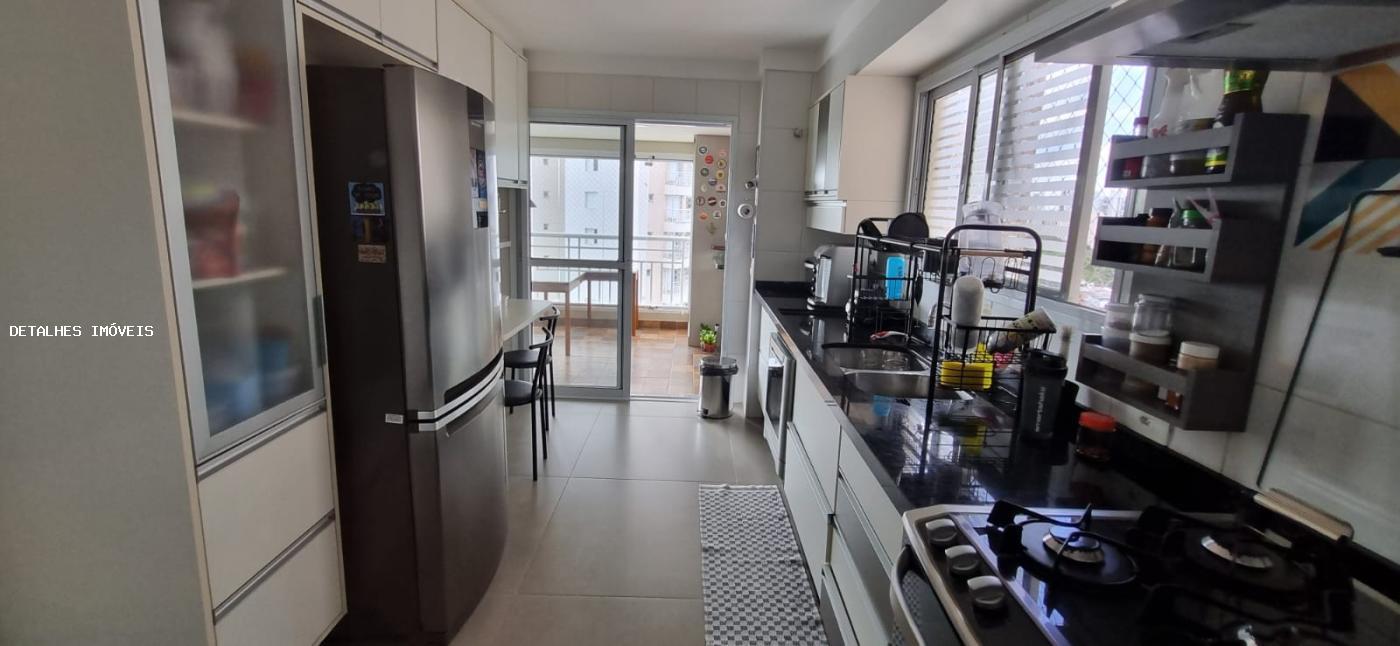 Apartamento à venda com 4 quartos, 167m² - Foto 5