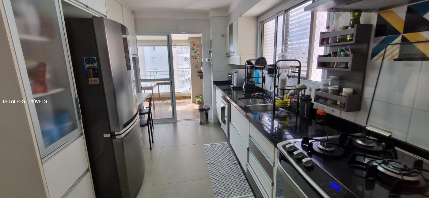 Apartamento à venda com 4 quartos, 167m² - Foto 12