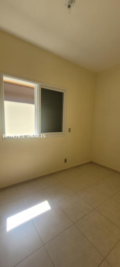 Casa à venda com 2 quartos, 169m² - Foto 14