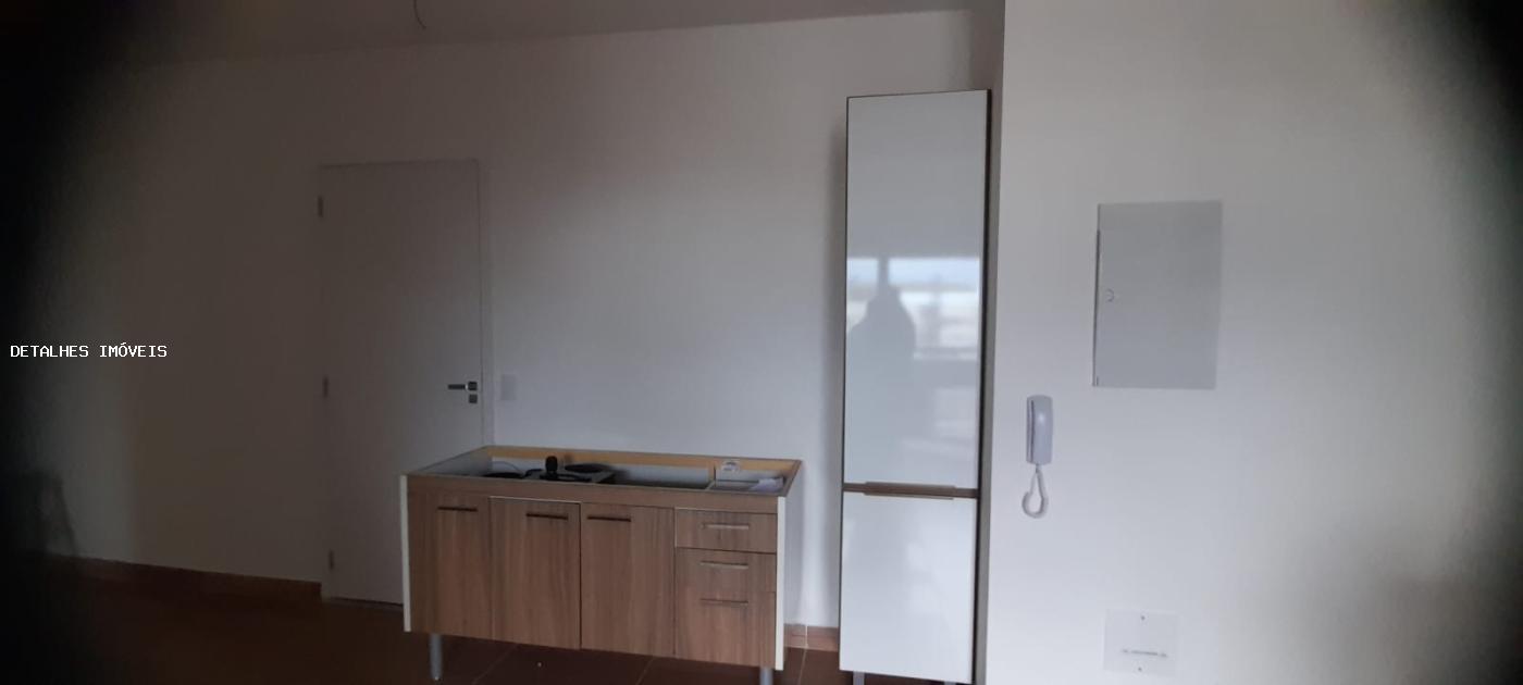 Apartamento à venda com 3 quartos, 68m² - Foto 11