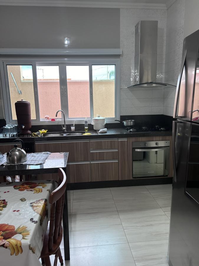 Casa de Condomínio à venda com 3 quartos, 175m² - Foto 13