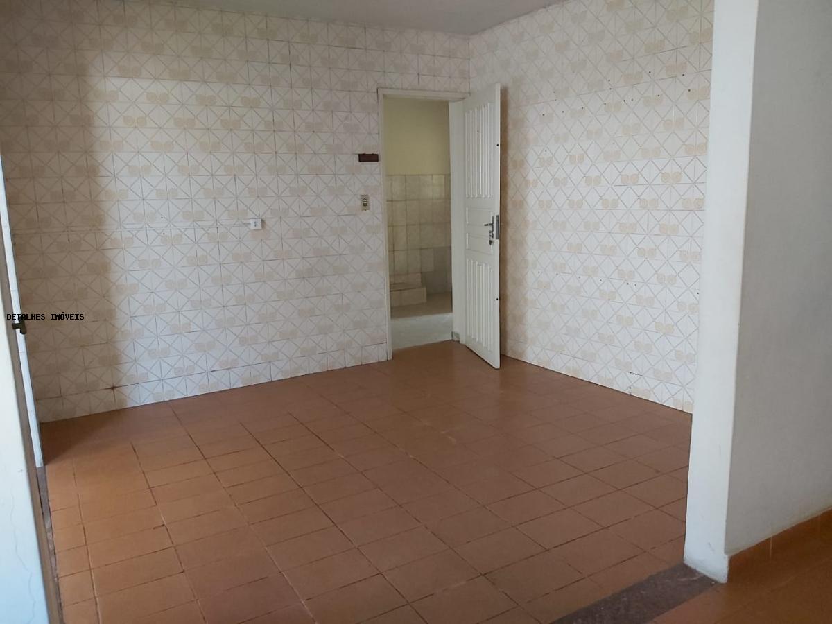 Casa à venda com 2 quartos, 135m² - Foto 10