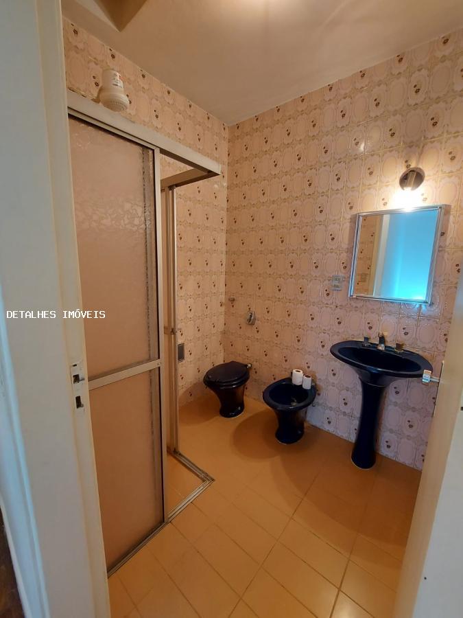 Casa para alugar com 3 quartos, 100m² - Foto 13