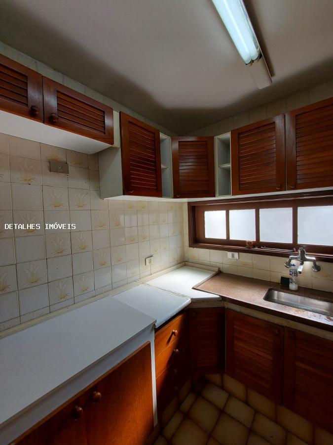 Casa para alugar com 3 quartos, 100m² - Foto 15