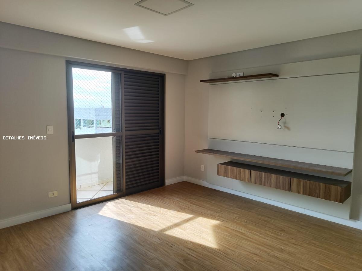 Apartamento à venda com 3 quartos, 350m² - Foto 6