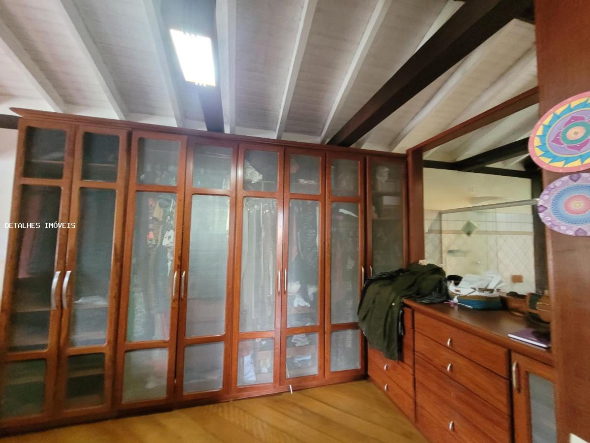 Casa à venda com 3 quartos, 1000m² - Foto 38