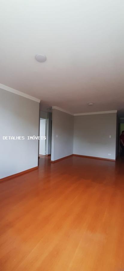 Apartamento à venda com 3 quartos, 82m² - Foto 2