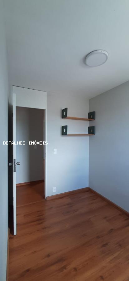 Apartamento à venda com 3 quartos, 82m² - Foto 4