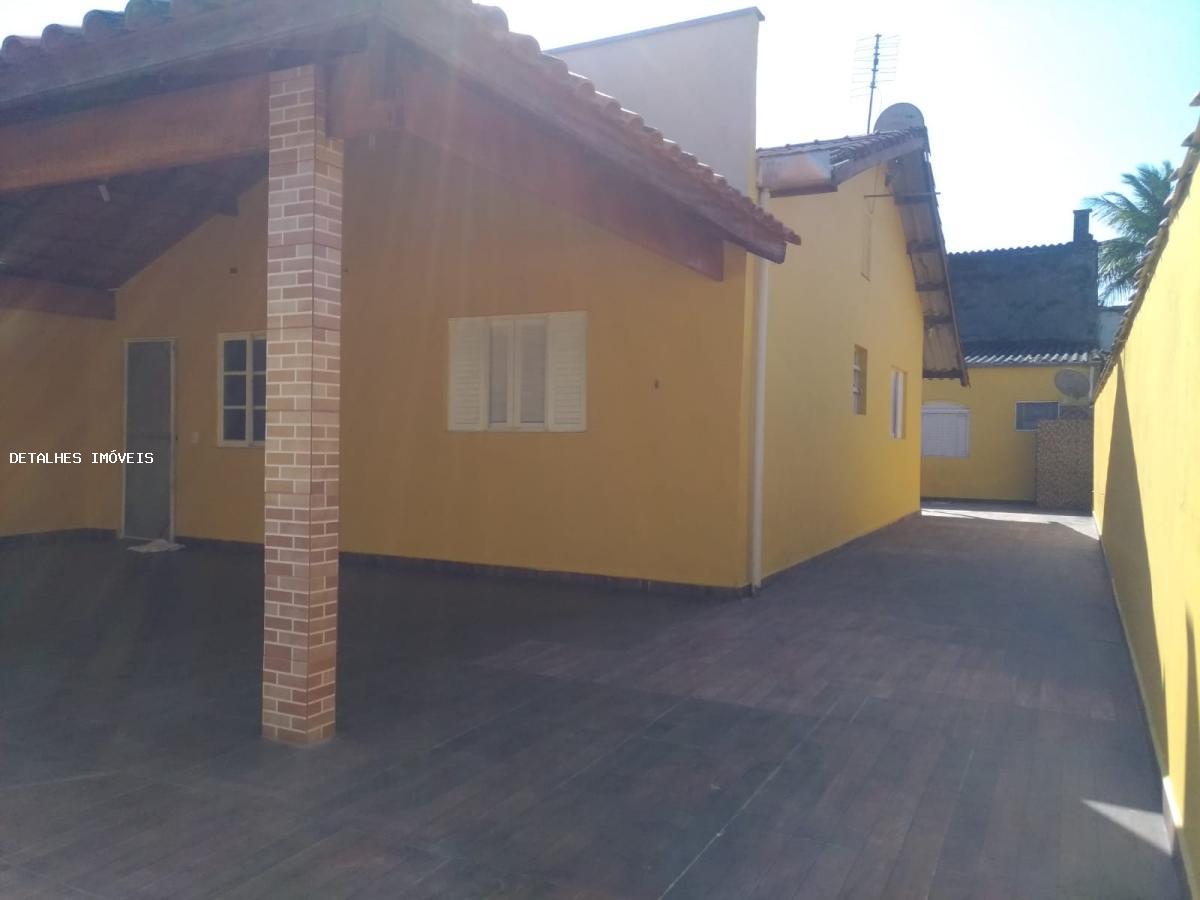 Casa à venda com 2 quartos, 250m² - Foto 1