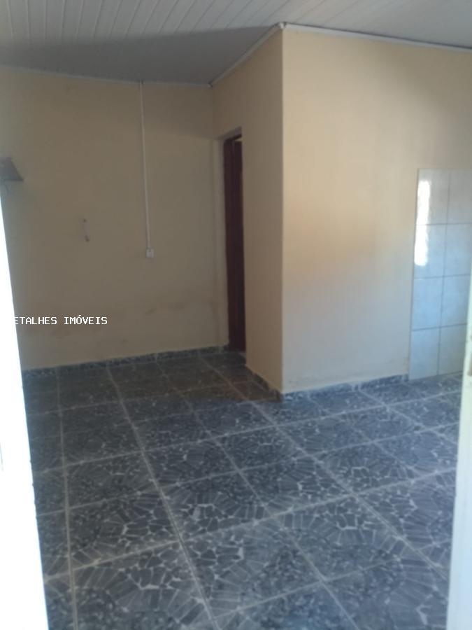 Casa à venda com 2 quartos, 250m² - Foto 17