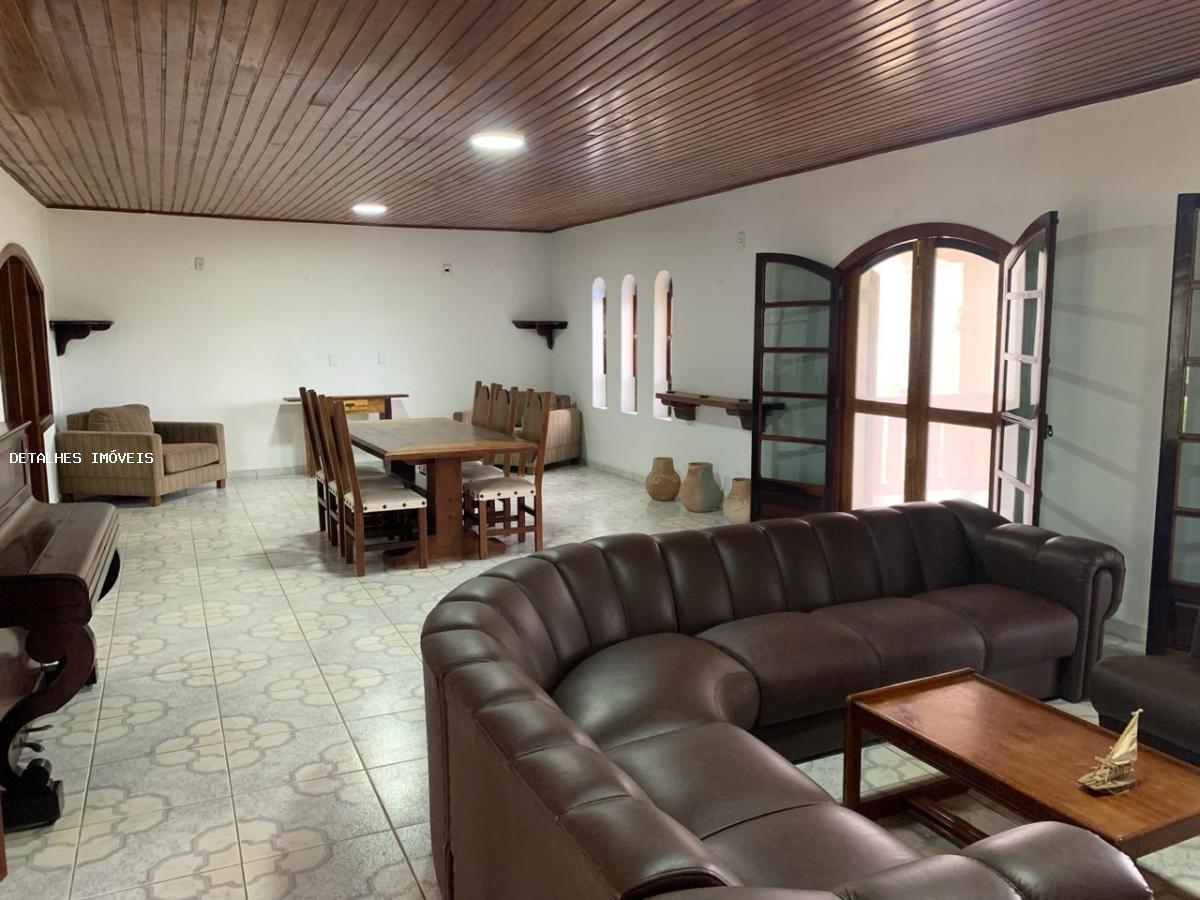 Casa para alugar com 4 quartos, 800m² - Foto 12