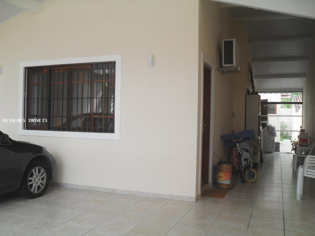 Casa à venda com 3 quartos, 150m² - Foto 5