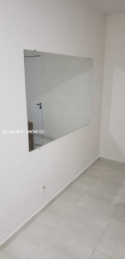 Apartamento para alugar com 2 quartos, 58m² - Foto 2