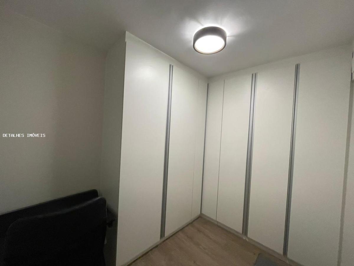 Apartamento para alugar com 2 quartos, 103m² - Foto 13