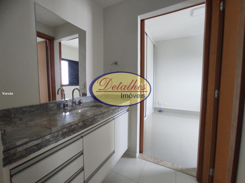 Apartamento à venda com 4 quartos, 157m² - Foto 9