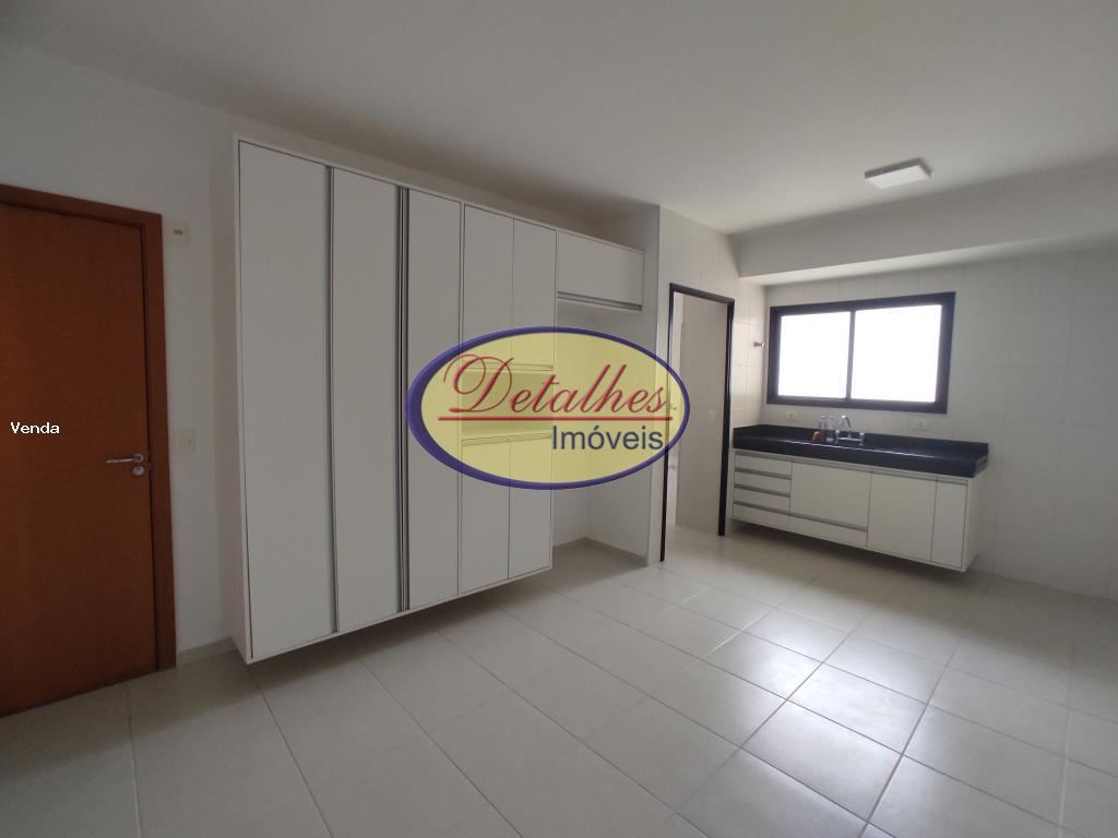 Apartamento à venda com 4 quartos, 157m² - Foto 10