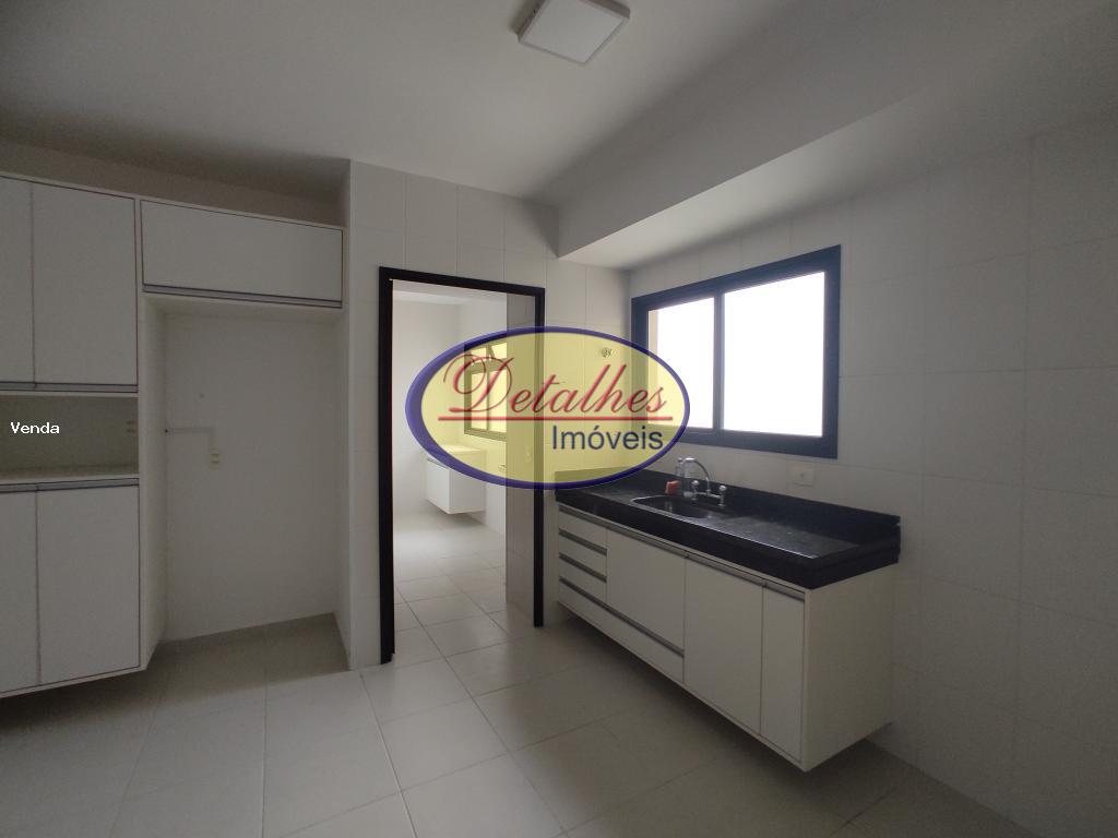 Apartamento à venda com 4 quartos, 157m² - Foto 12