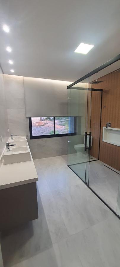 Casa para alugar com 5 quartos, 430m² - Foto 11