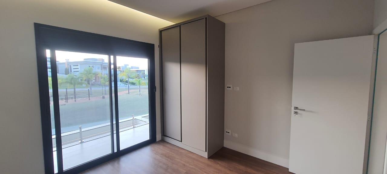 Casa para alugar com 5 quartos, 430m² - Foto 14