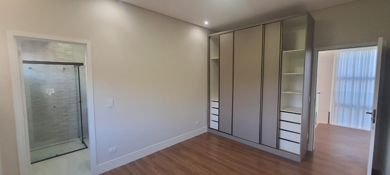 Casa para alugar com 5 quartos, 430m² - Foto 13