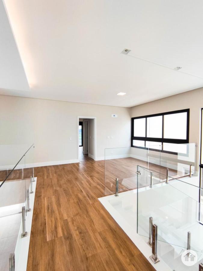 Casa para alugar com 5 quartos, 470m² - Foto 9