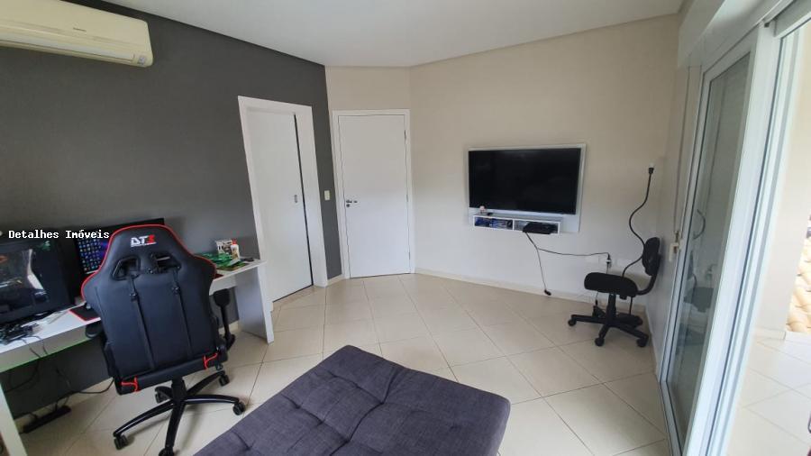 Casa à venda com 3 quartos, 400m² - Foto 8