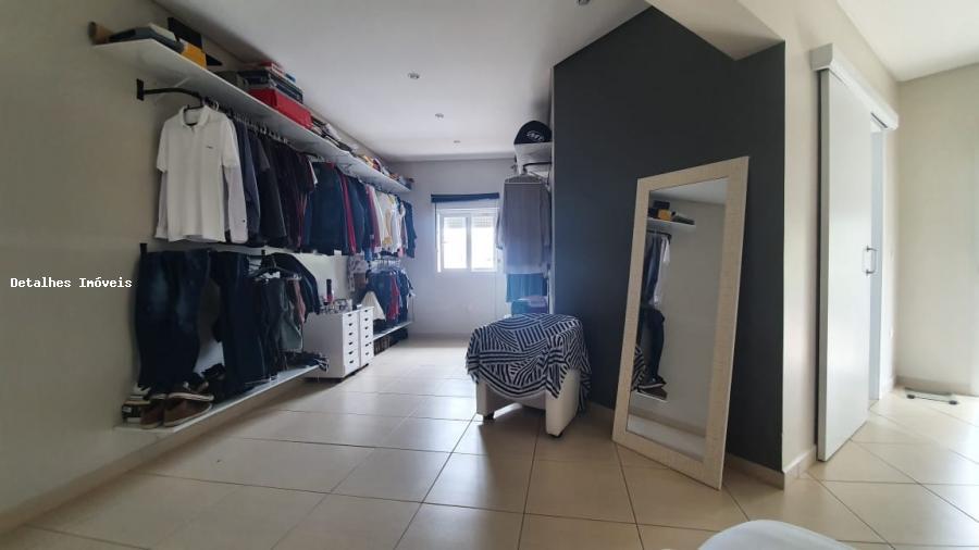 Casa à venda com 3 quartos, 400m² - Foto 32