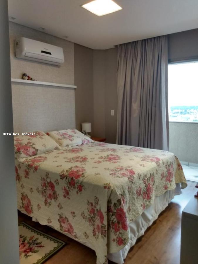 Apartamento para alugar com 3 quartos, 220m² - Foto 18