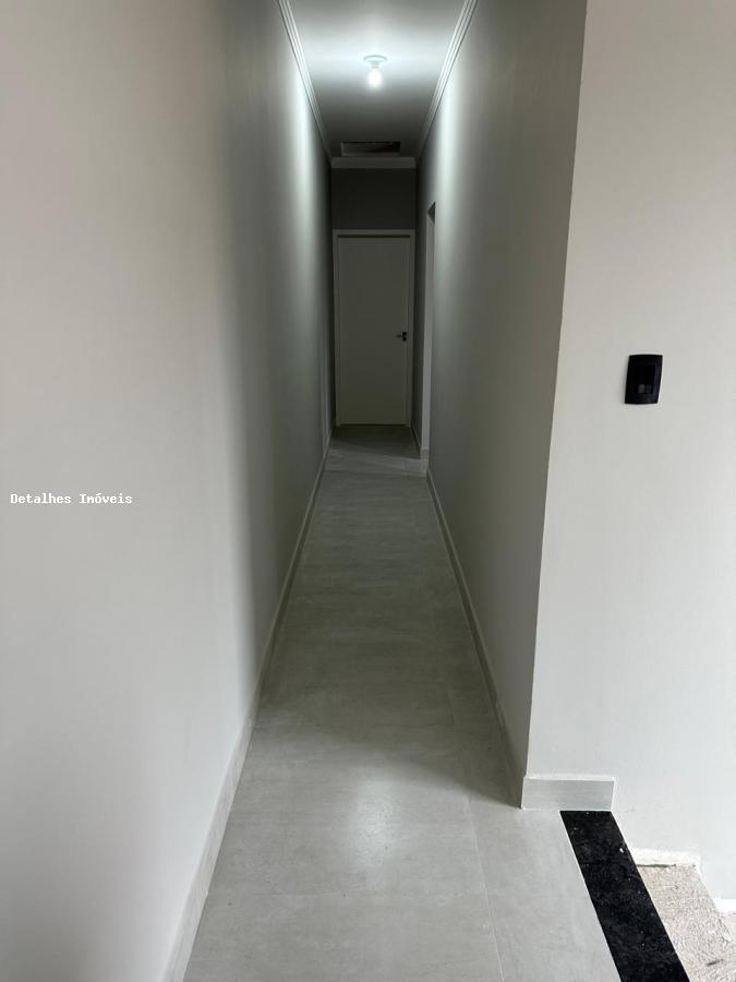 Casa à venda com 3 quartos, 175m² - Foto 14