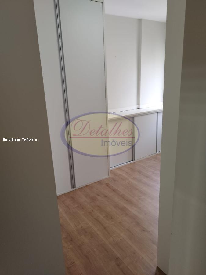 Apartamento à venda com 2 quartos, 75m² - Foto 11