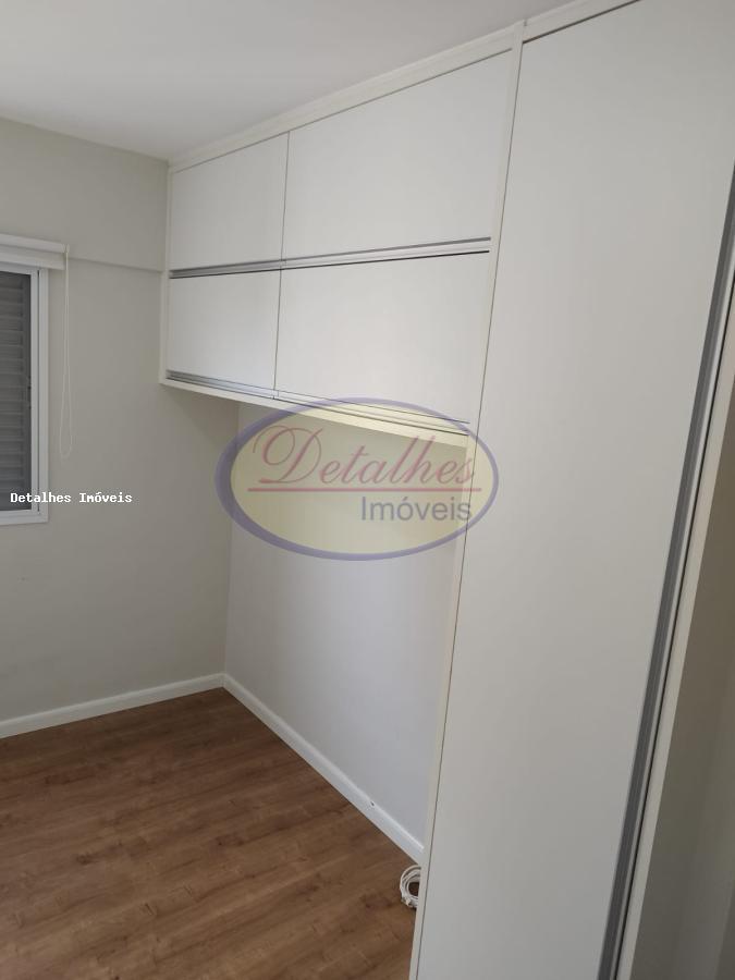 Apartamento à venda com 2 quartos, 75m² - Foto 10