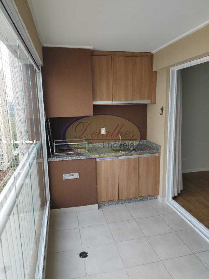 Apartamento à venda com 2 quartos, 75m² - Foto 2