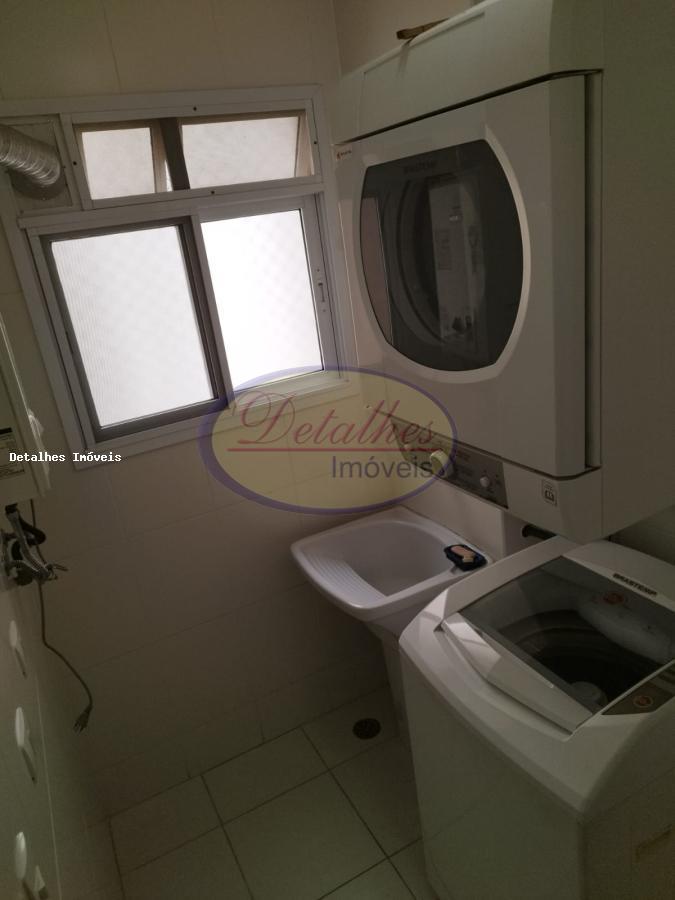 Apartamento à venda com 2 quartos, 75m² - Foto 18