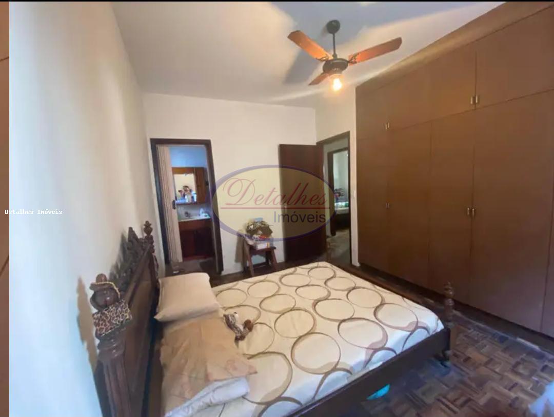 Casa à venda com 3 quartos, 112m² - Foto 12