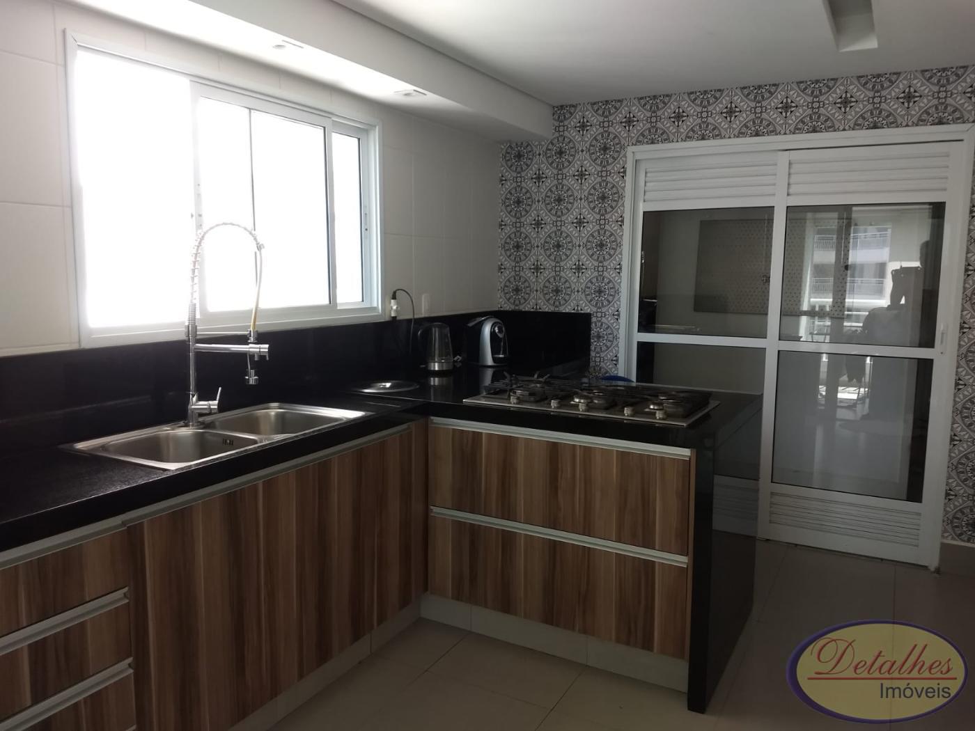 Apartamento à venda com 3 quartos, 167m² - Foto 8