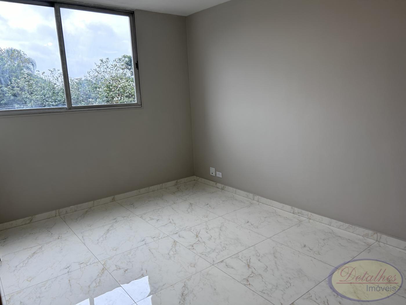 Apartamento à venda com 2 quartos, 72m² - Foto 1