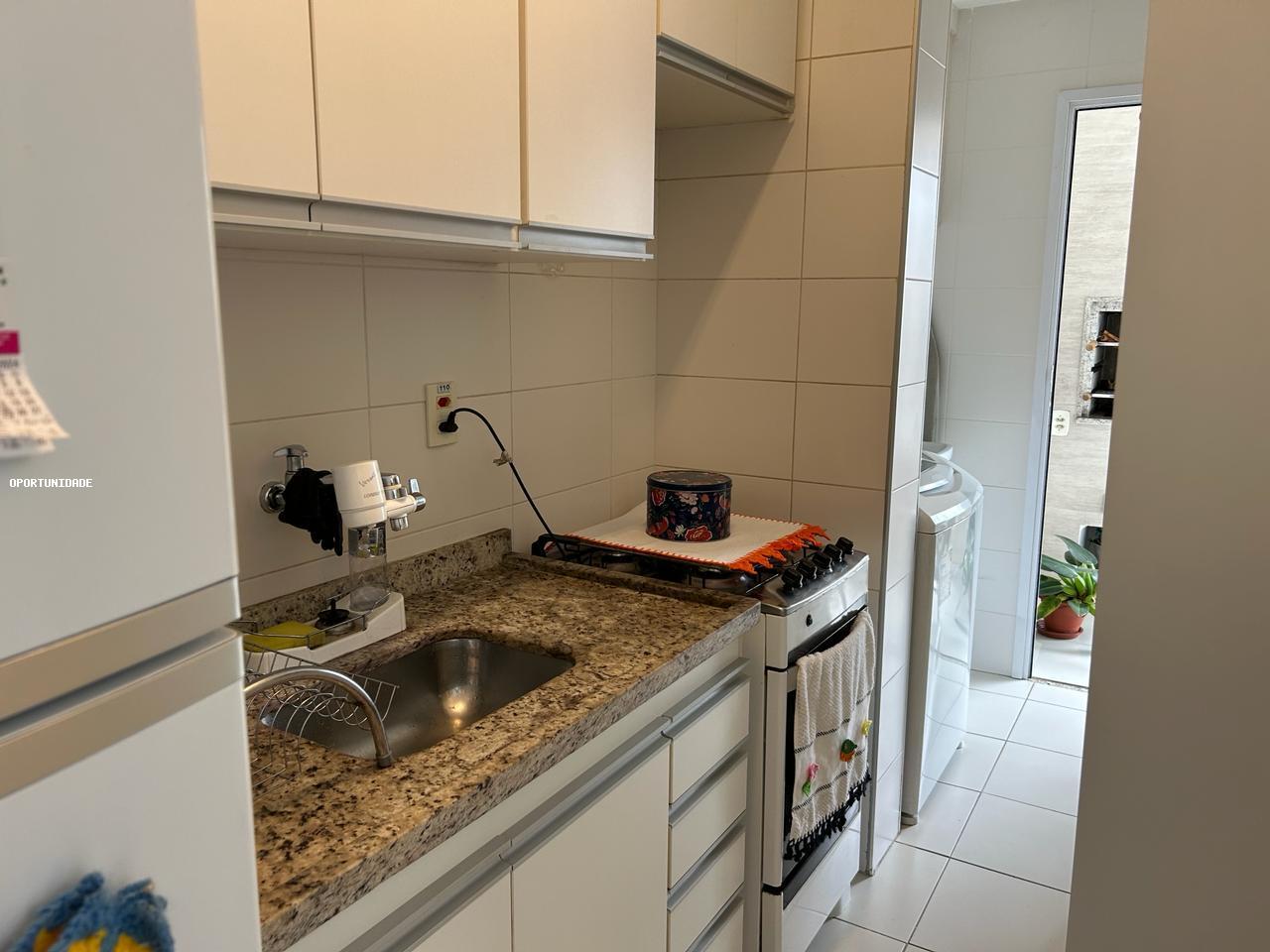 Apartamento à venda com 2 quartos, 72m² - Foto 7